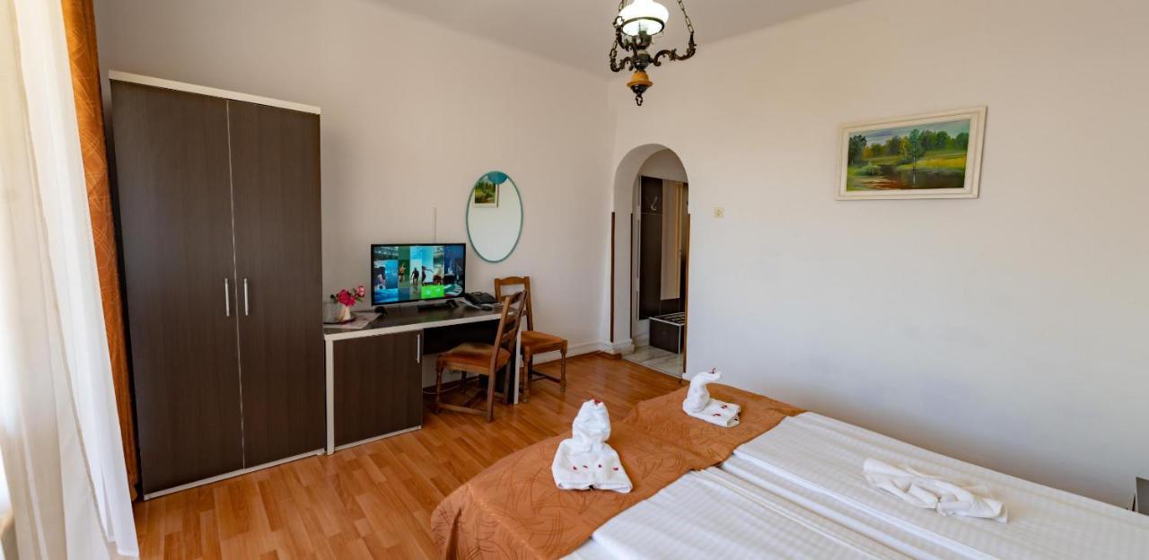 Hotel Turist Pucioasa 외부 사진