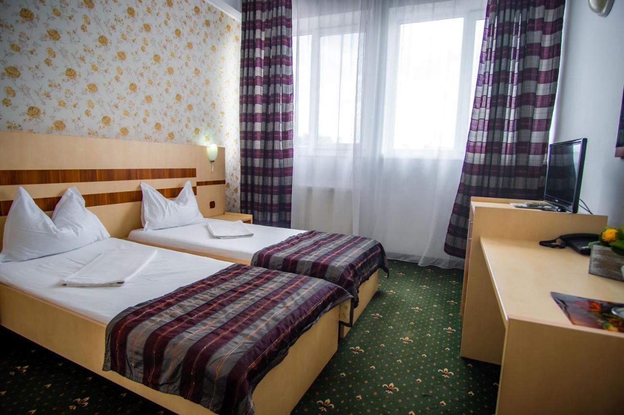 Hotel Turist Pucioasa 외부 사진