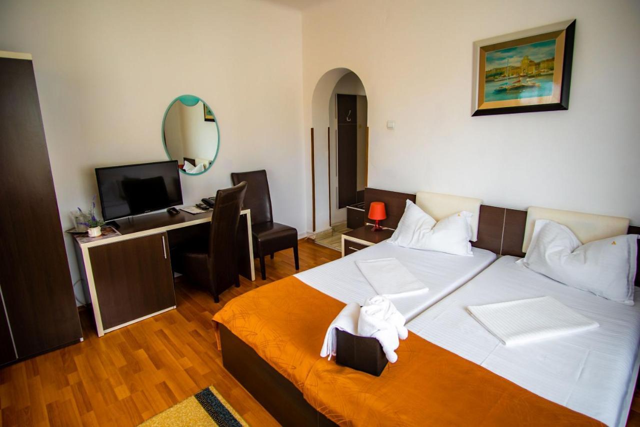 Hotel Turist Pucioasa 외부 사진