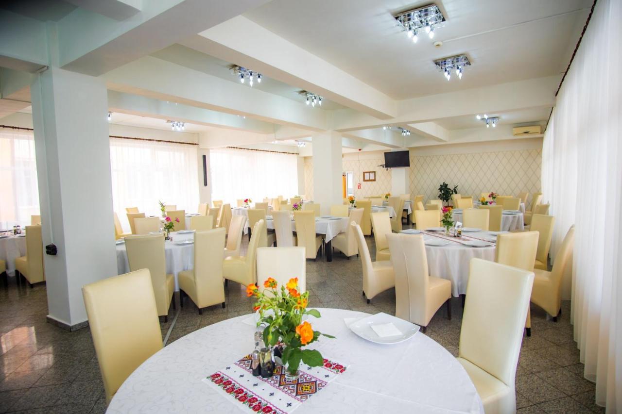 Hotel Turist Pucioasa 외부 사진