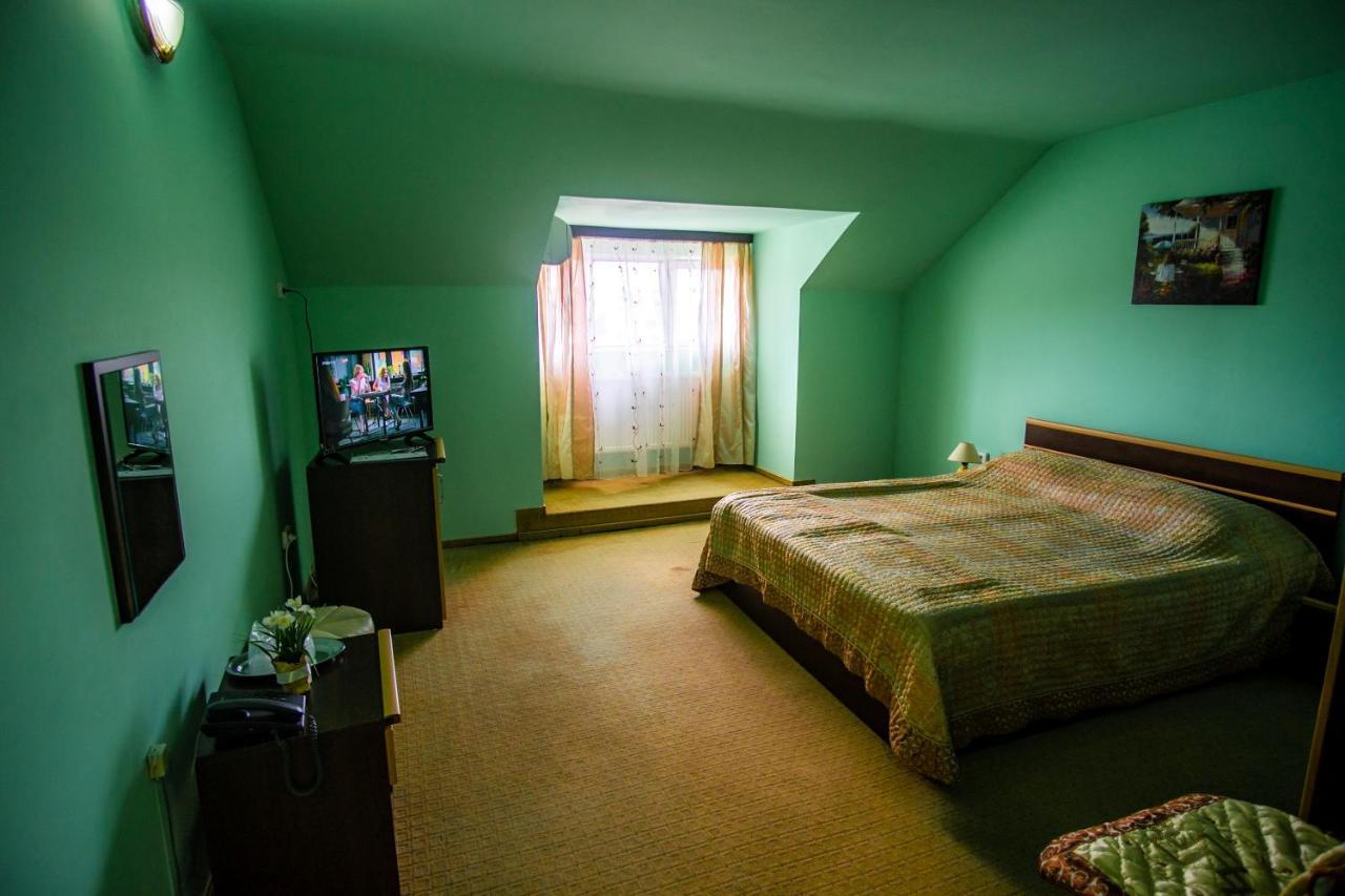 Hotel Turist Pucioasa 외부 사진