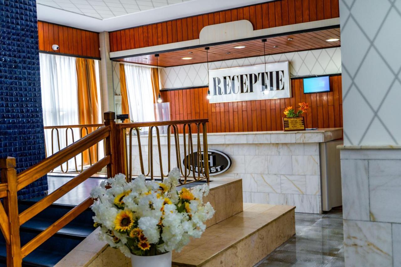 Hotel Turist Pucioasa 외부 사진