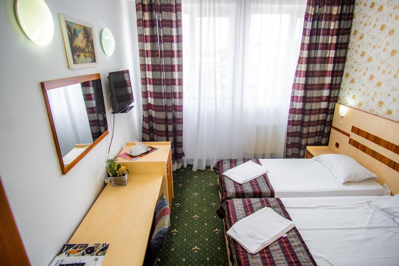 Hotel Turist Pucioasa 외부 사진
