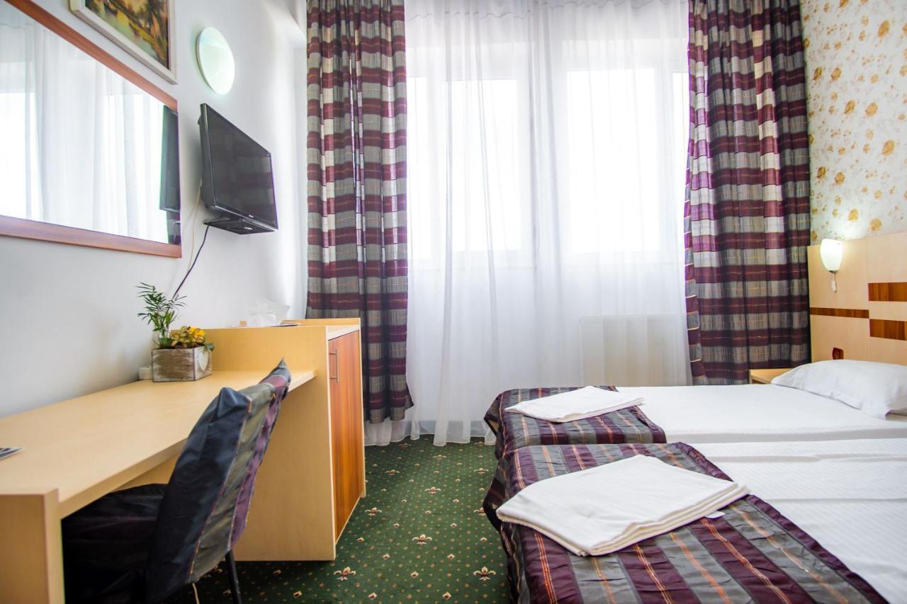 Hotel Turist Pucioasa 외부 사진