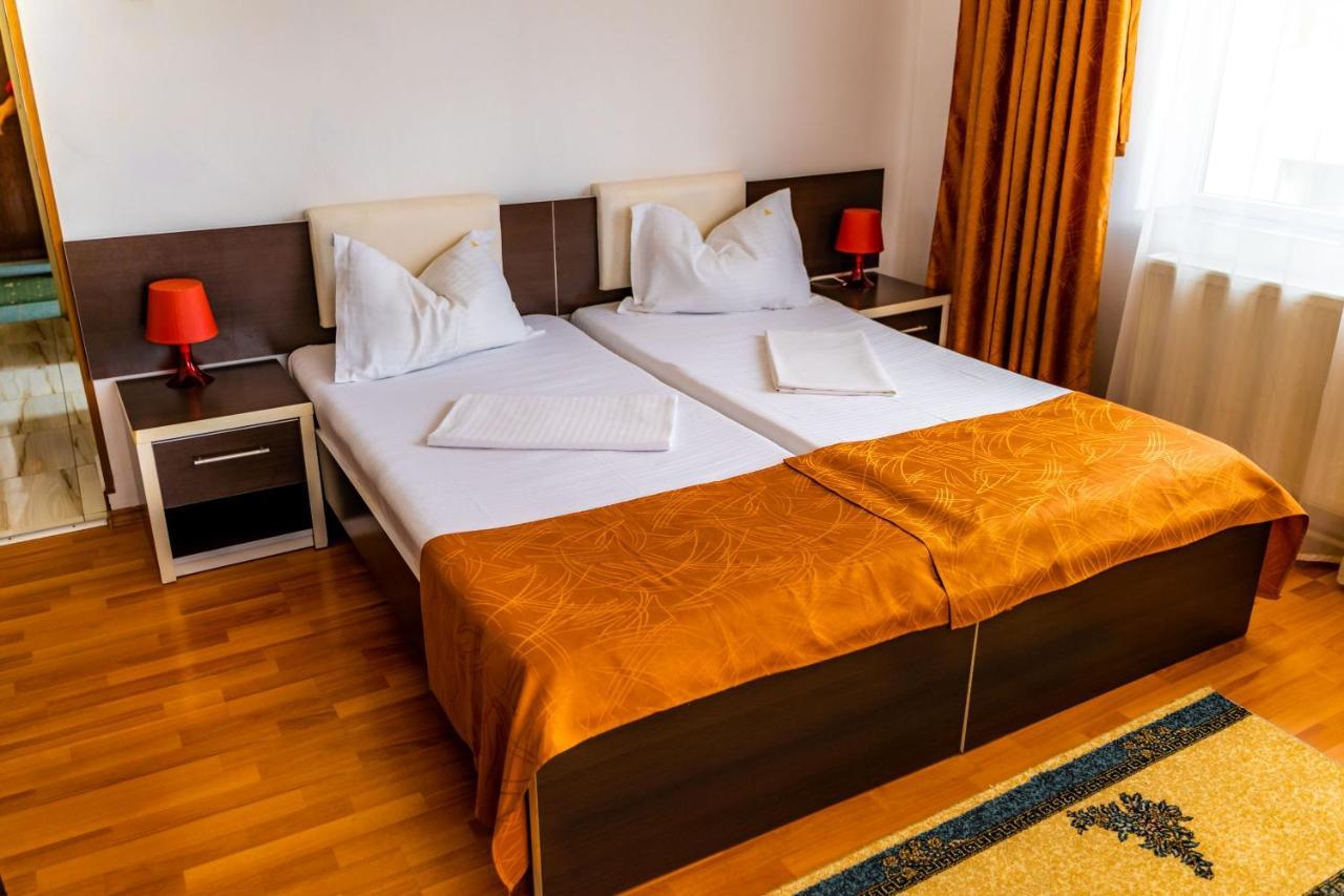 Hotel Turist Pucioasa 외부 사진