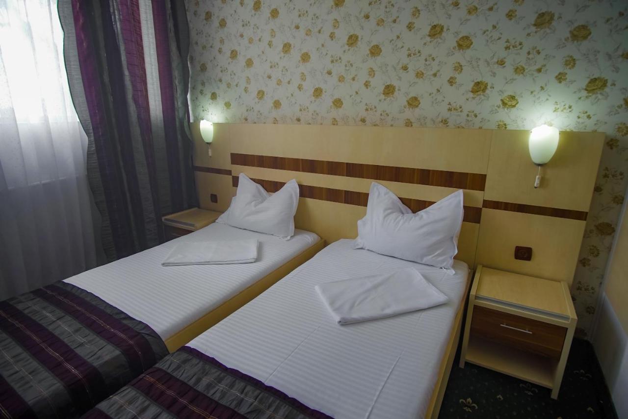 Hotel Turist Pucioasa 외부 사진