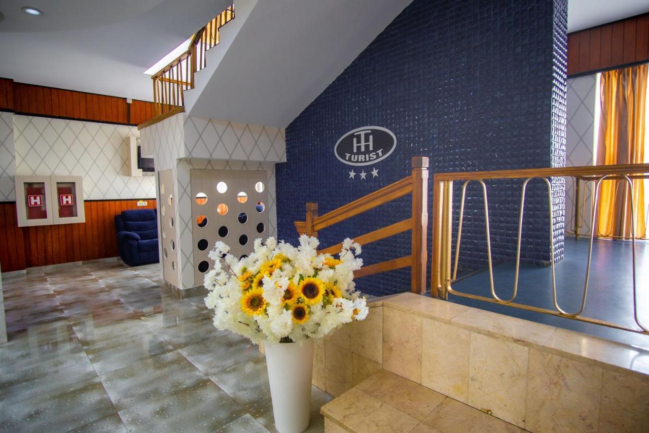 Hotel Turist Pucioasa 외부 사진