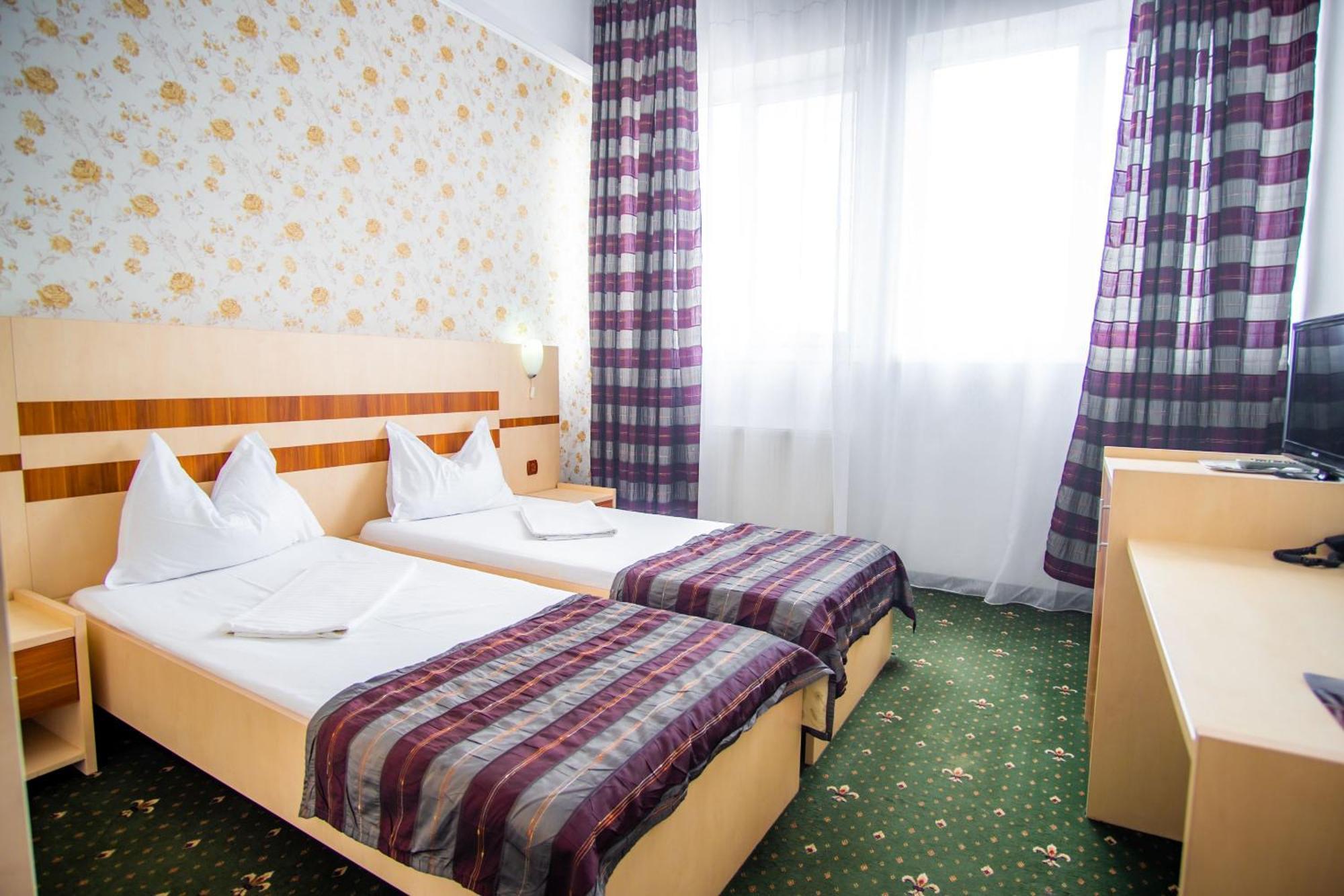 Hotel Turist Pucioasa 외부 사진