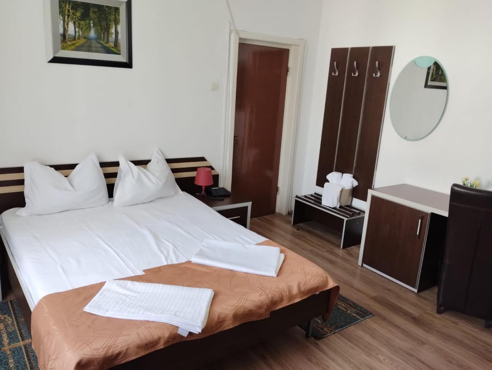 Hotel Turist Pucioasa 외부 사진