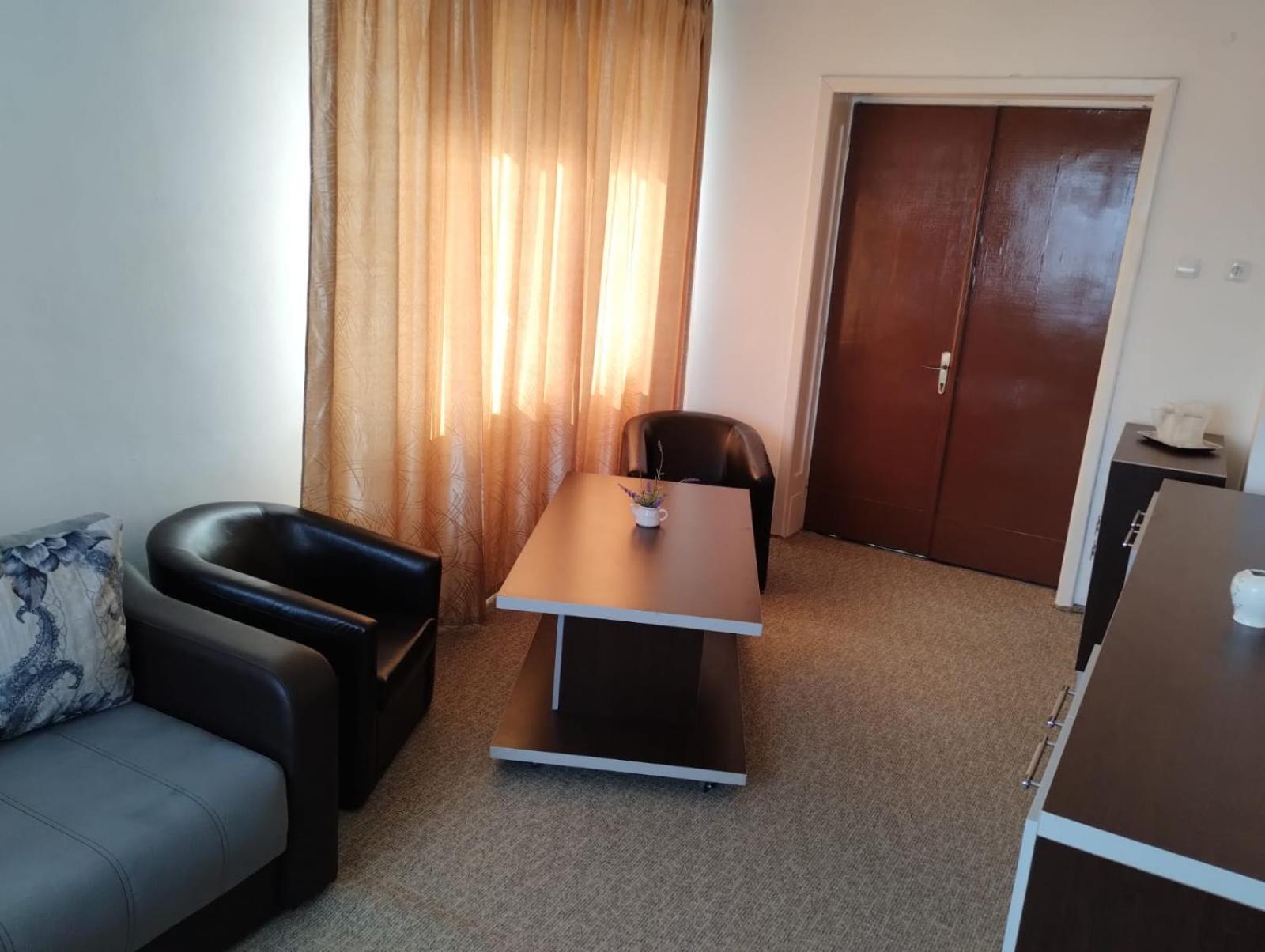 Hotel Turist Pucioasa 외부 사진