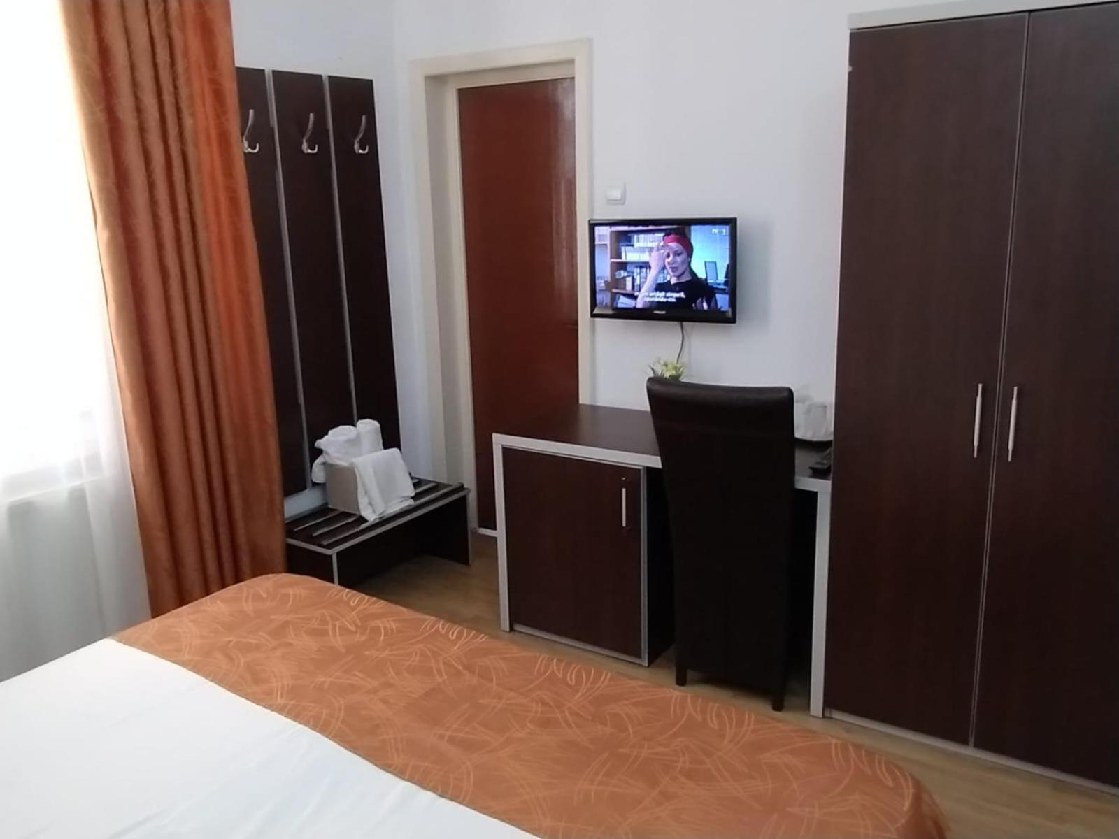 Hotel Turist Pucioasa 외부 사진