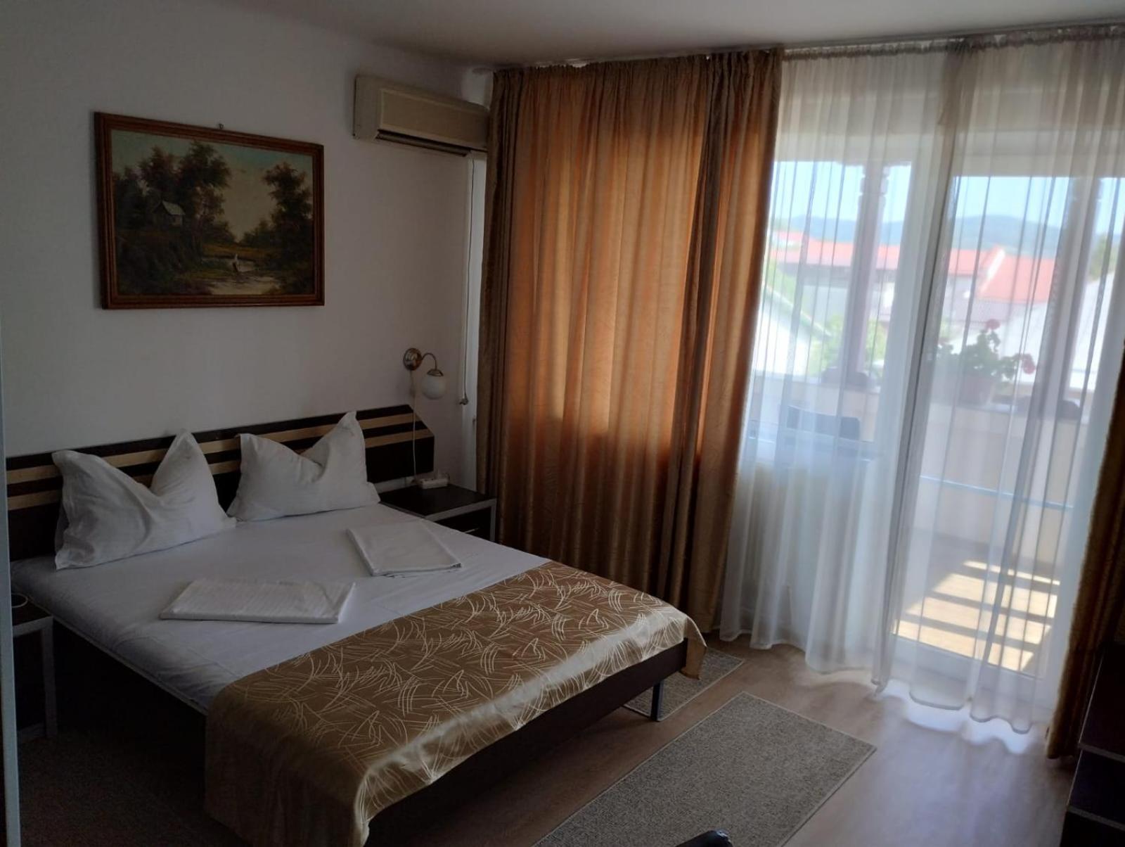 Hotel Turist Pucioasa 외부 사진